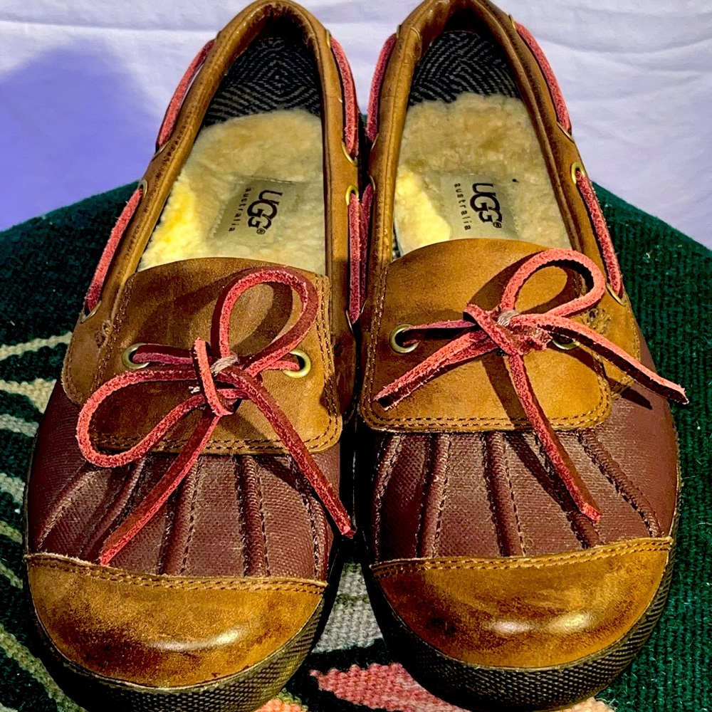 UGG Australia low top duck boots